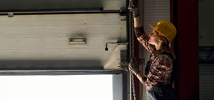 Addressing Common Garage Door Stoppage Issues in Kent, WA